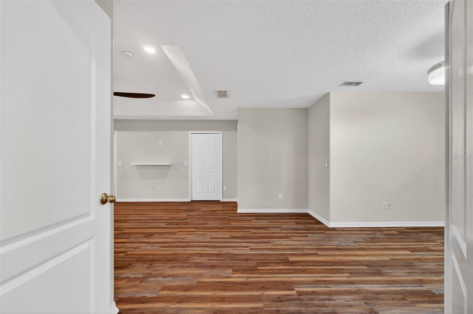 STONEYBROOK WEST - Residential