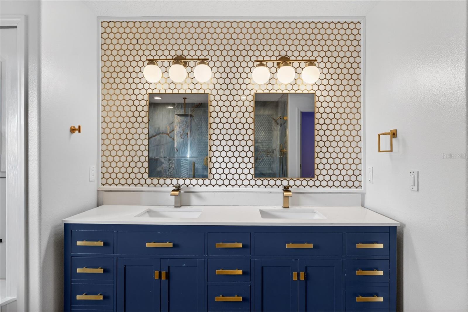 STONEYBROOK WEST - Residential