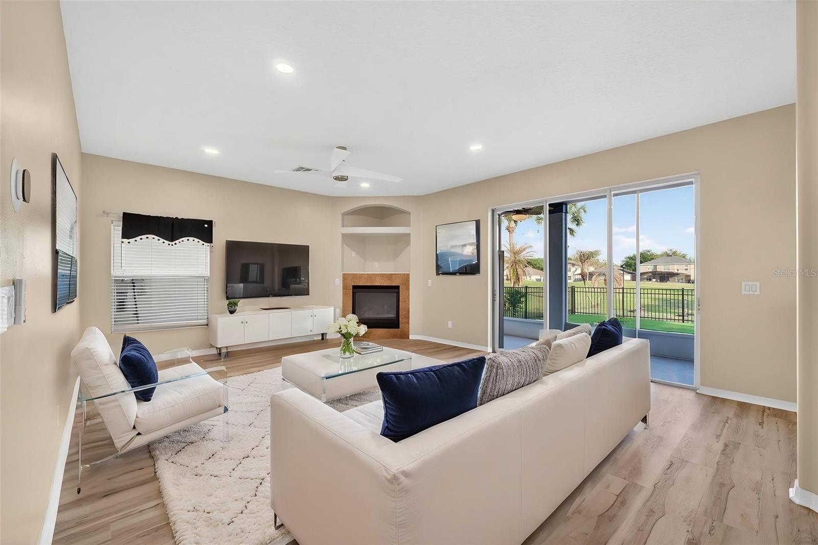 STONEYBROOK WEST - Residential