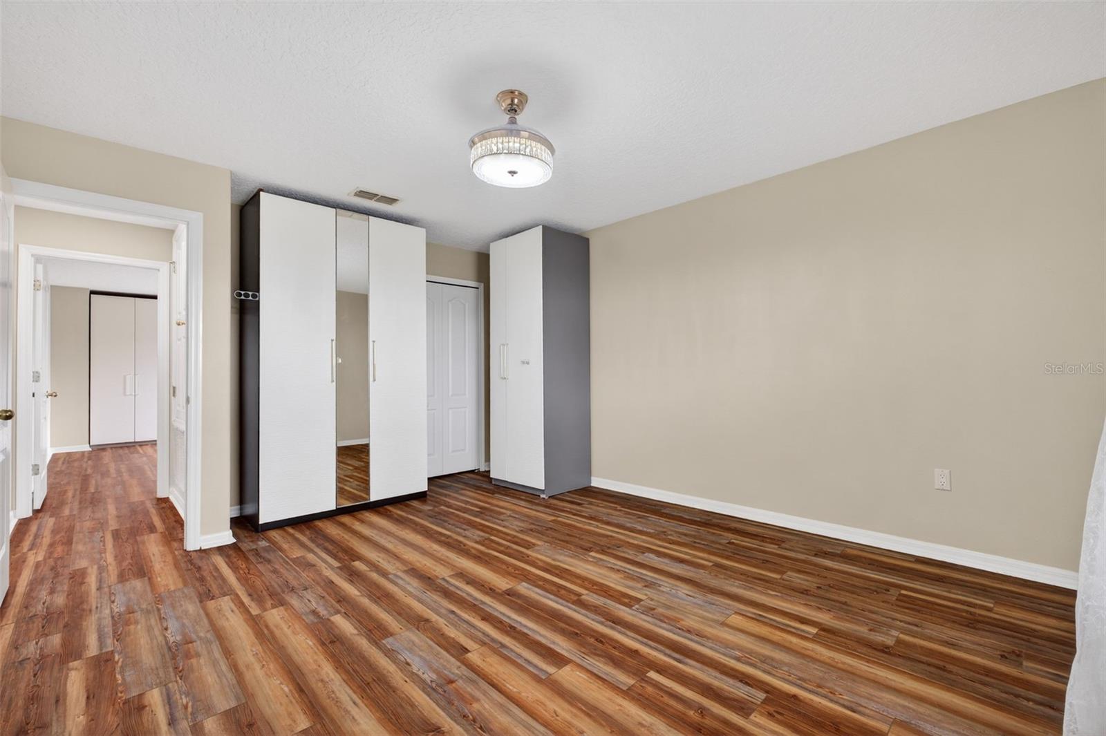 STONEYBROOK WEST - Residential