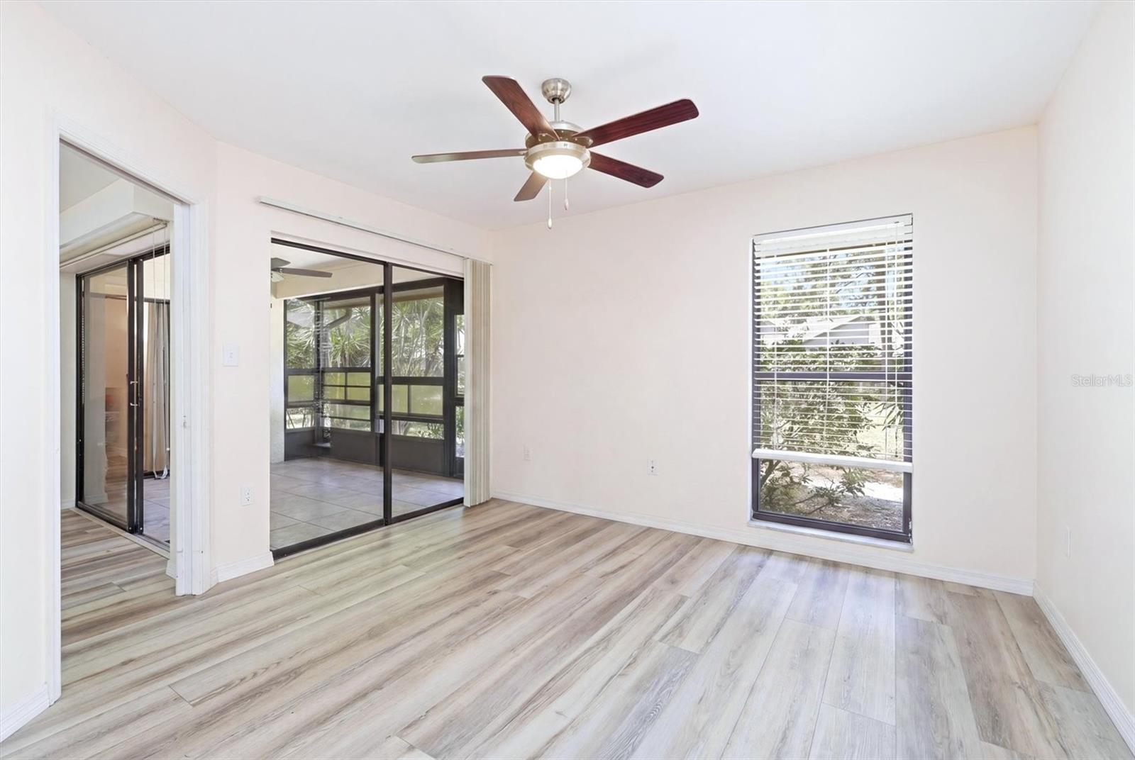 OAK FOREST VILLAS - Residential