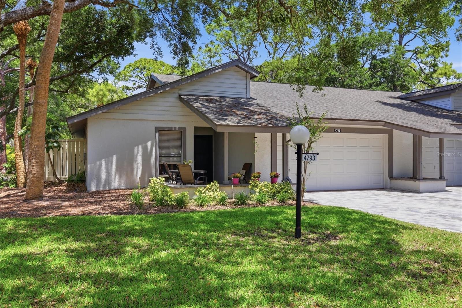OAK FOREST VILLAS - Residential