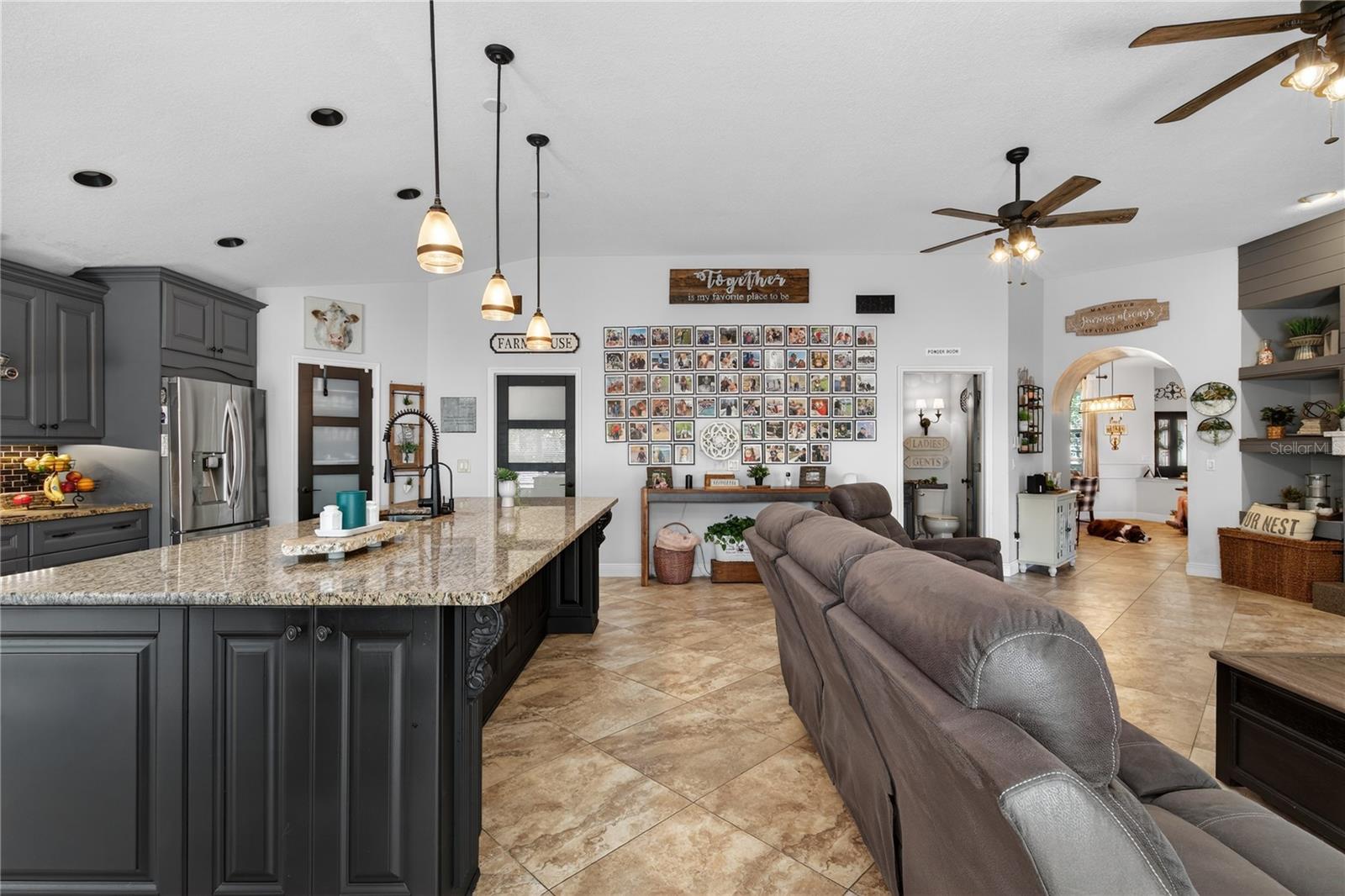 MOUNT DORA COUNTRY CLUB MOUNT DORA UNIT 01 - Residential