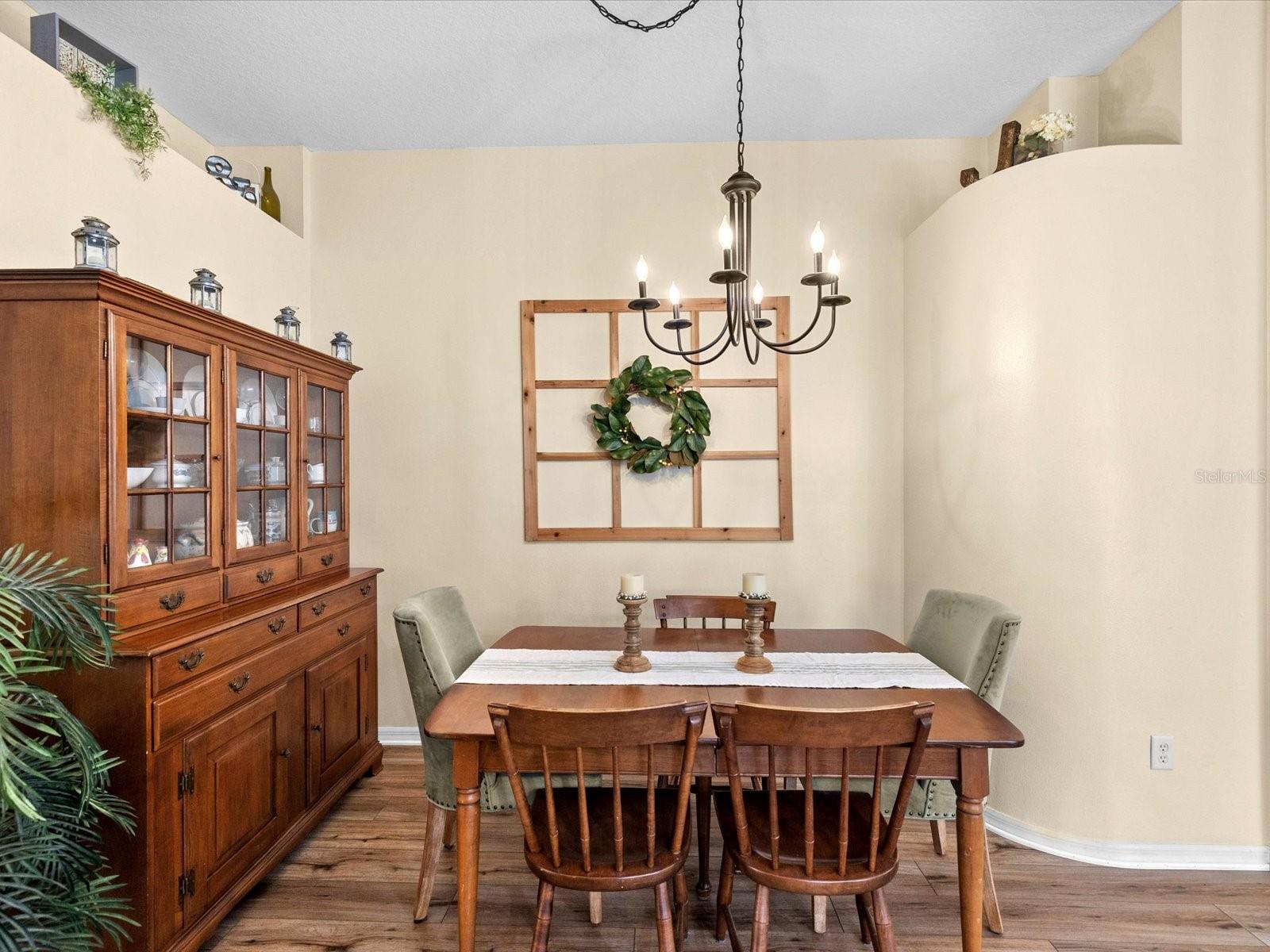 IVY LAKE ESTATES - Residential