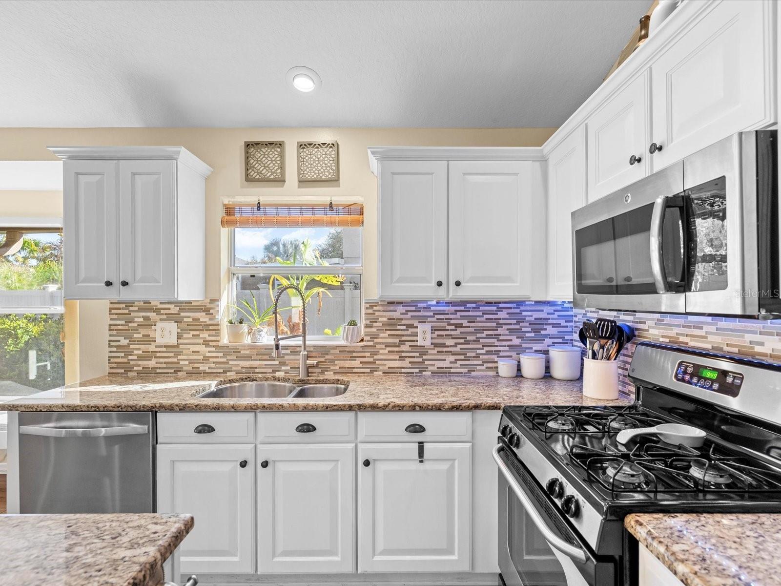 IVY LAKE ESTATES - Residential