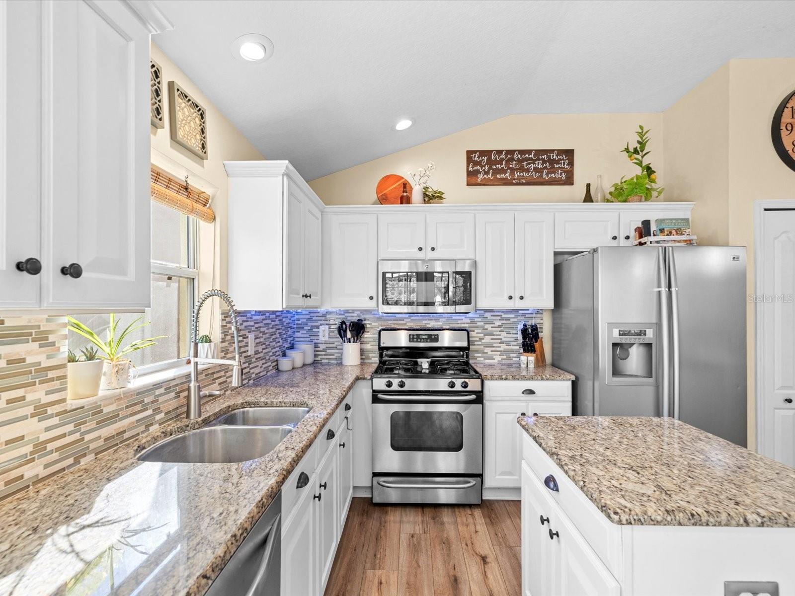 IVY LAKE ESTATES - Residential