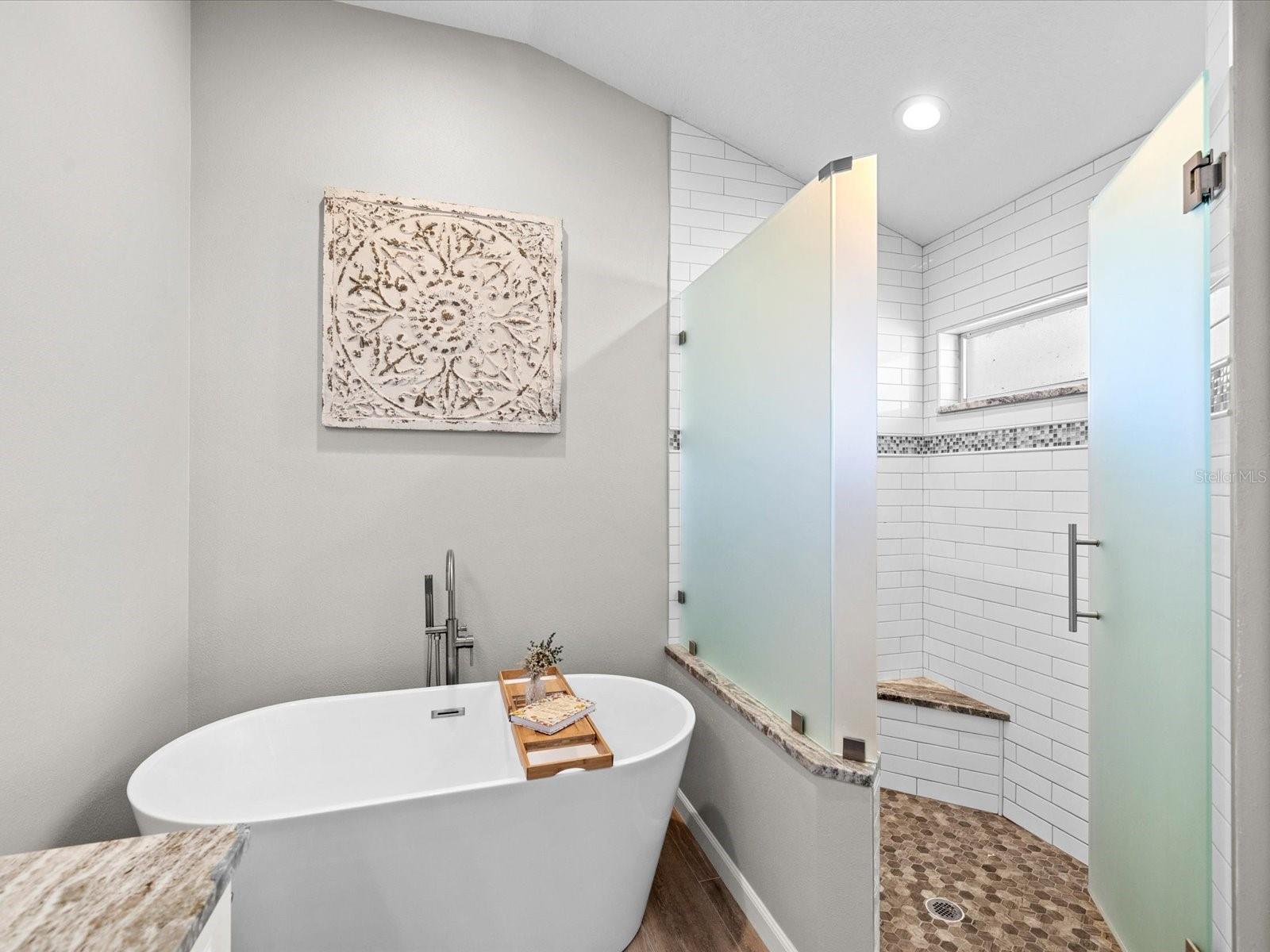 IVY LAKE ESTATES - Residential