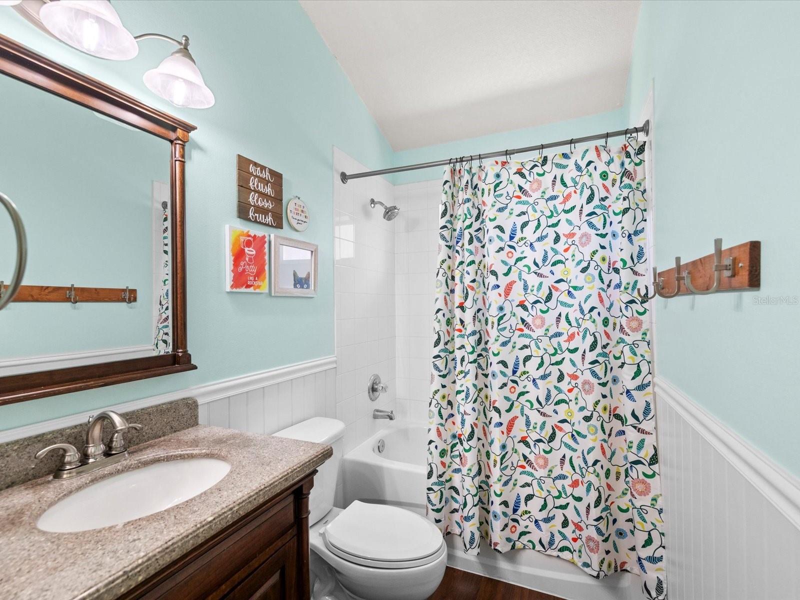 IVY LAKE ESTATES - Residential