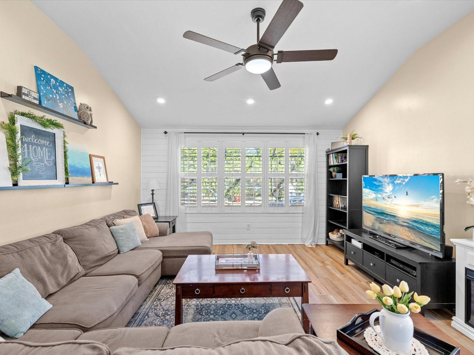 IVY LAKE ESTATES - Residential