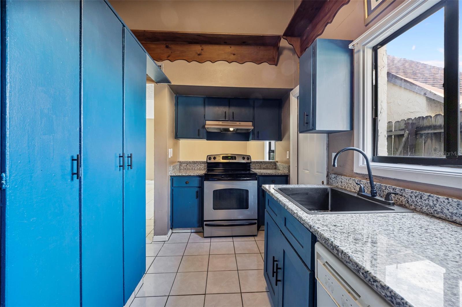 OAK BRIDGE RUN A CONDO - Residential