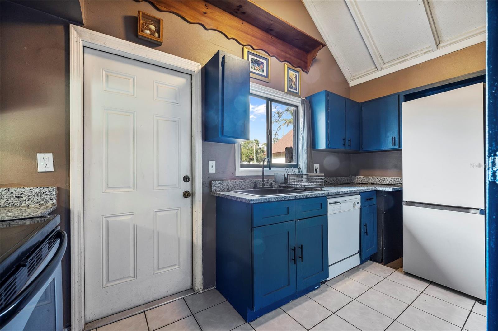 OAK BRIDGE RUN A CONDO - Residential