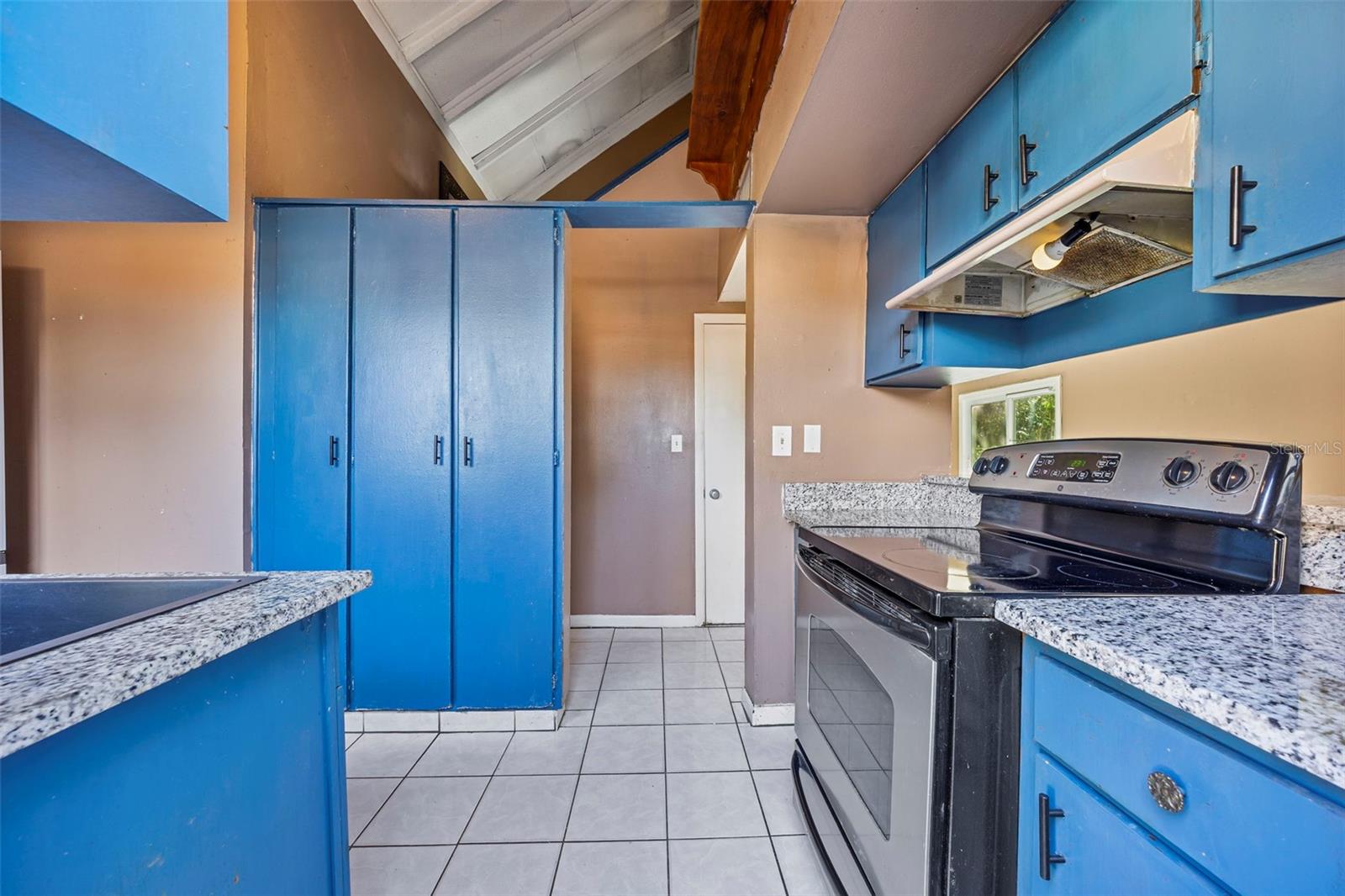 OAK BRIDGE RUN A CONDO - Residential