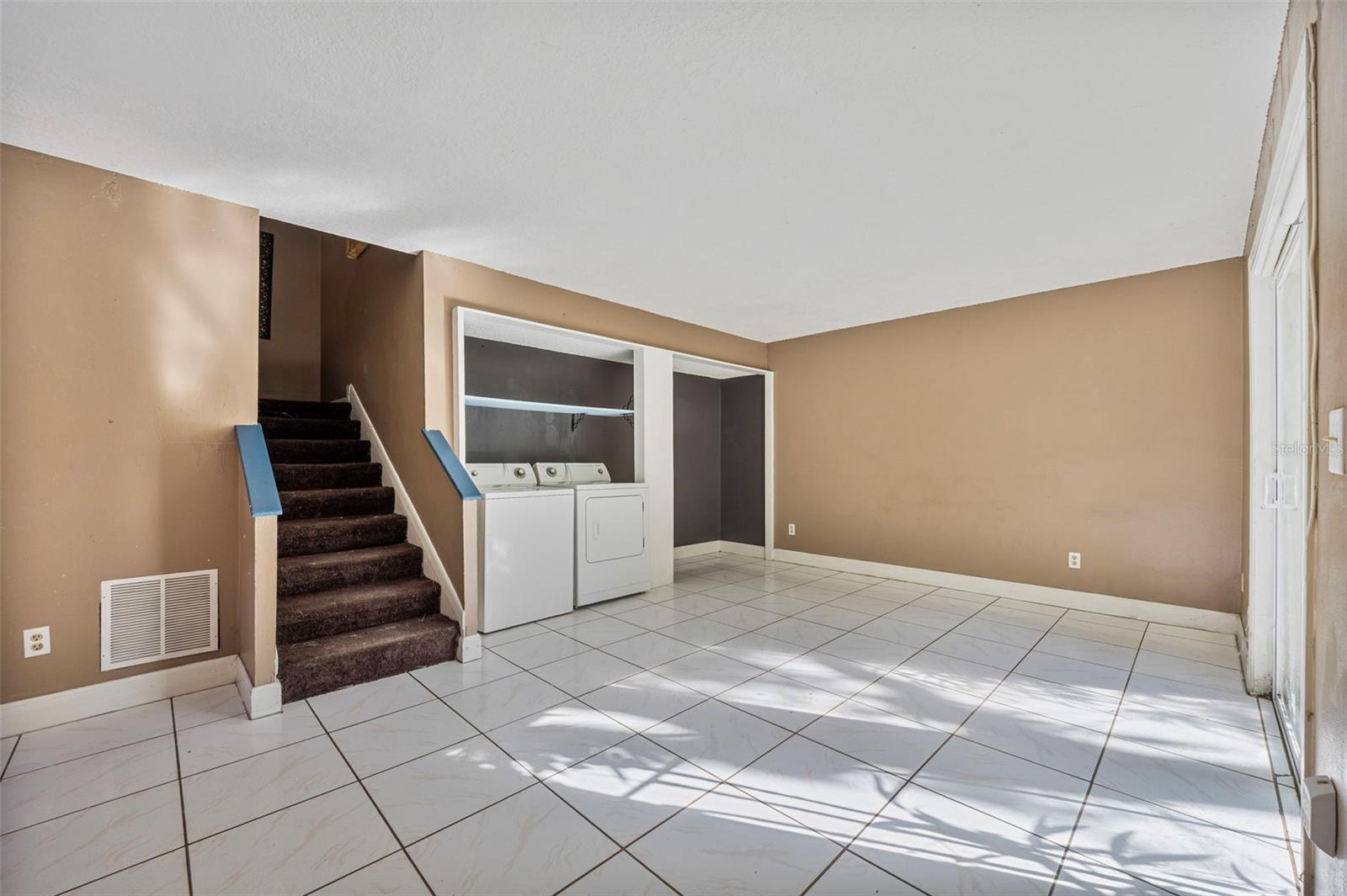 OAK BRIDGE RUN A CONDO - Residential