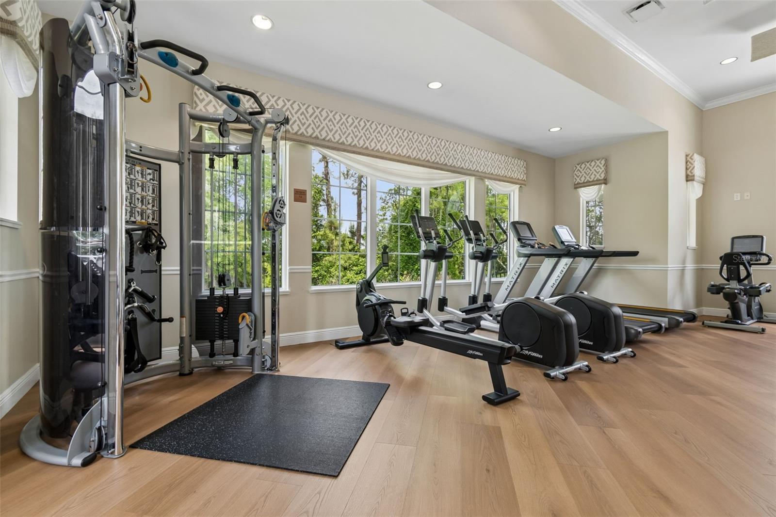 ROYAL CYPRESS PRESERVE-PH 4 - Residential