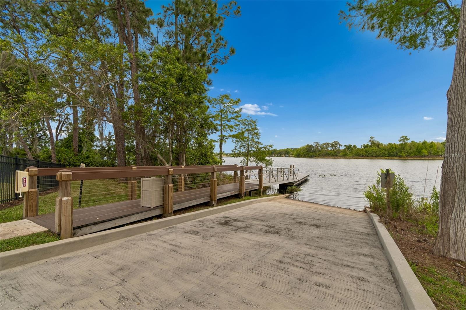 ROYAL CYPRESS PRESERVE-PH 4 - Residential