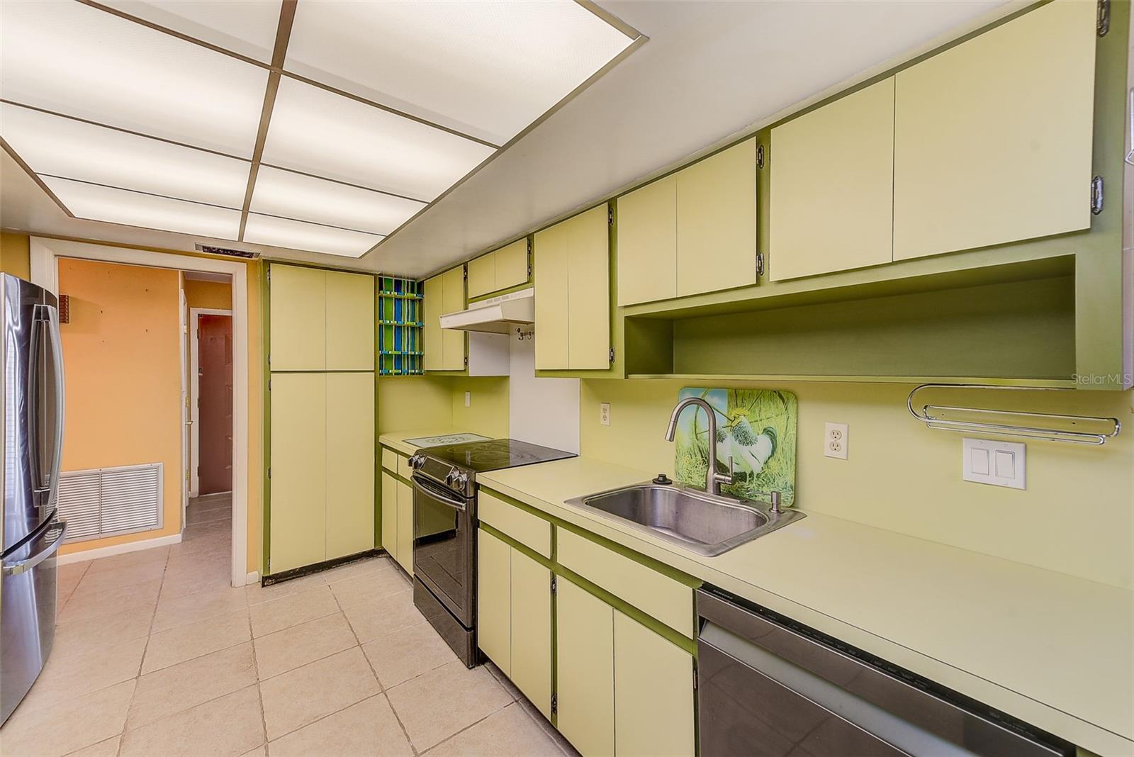 IMPERIAL POINT - Residential