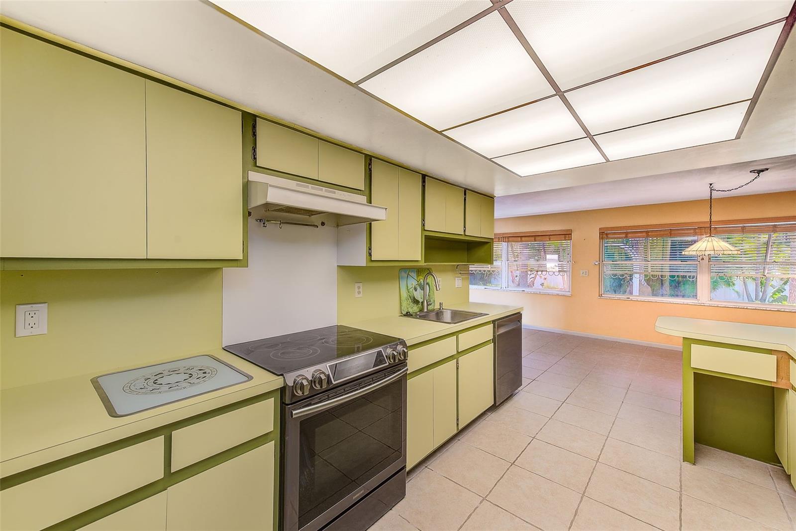 IMPERIAL POINT - Residential