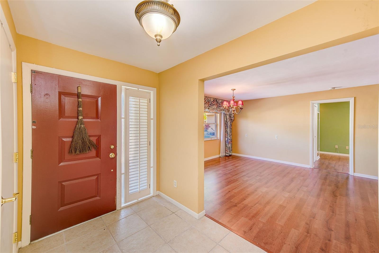 IMPERIAL POINT - Residential