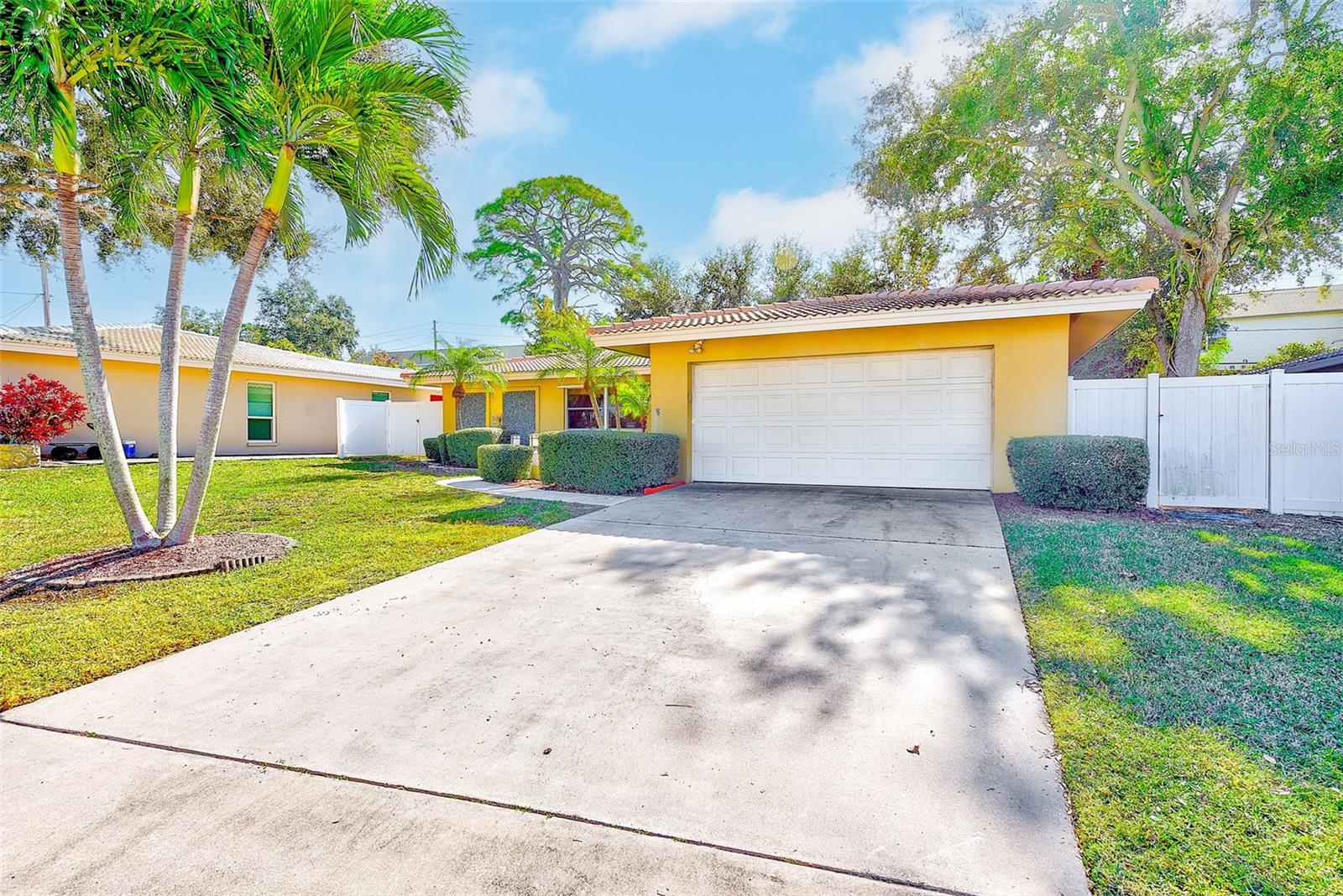 14690 S IMPERIAL POINT DRIVE S