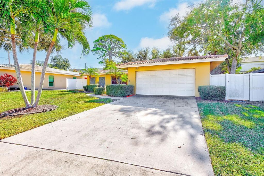 Photo of 14690 S Imperial Point Drive S, Largo, FL 33774 (MLS # TB8455146)