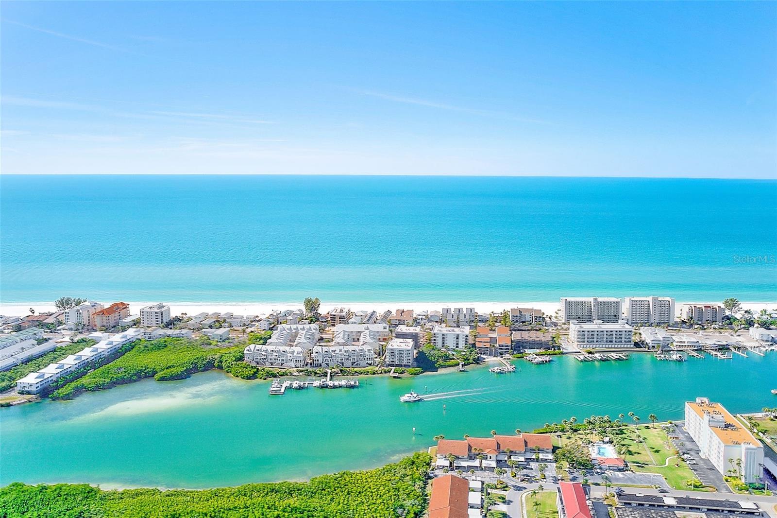 IMPERIAL POINT - Residential