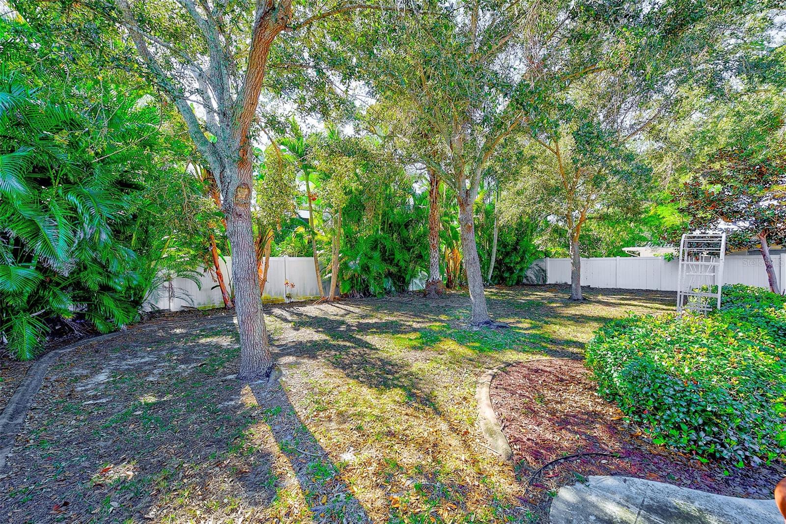 IMPERIAL POINT - Residential