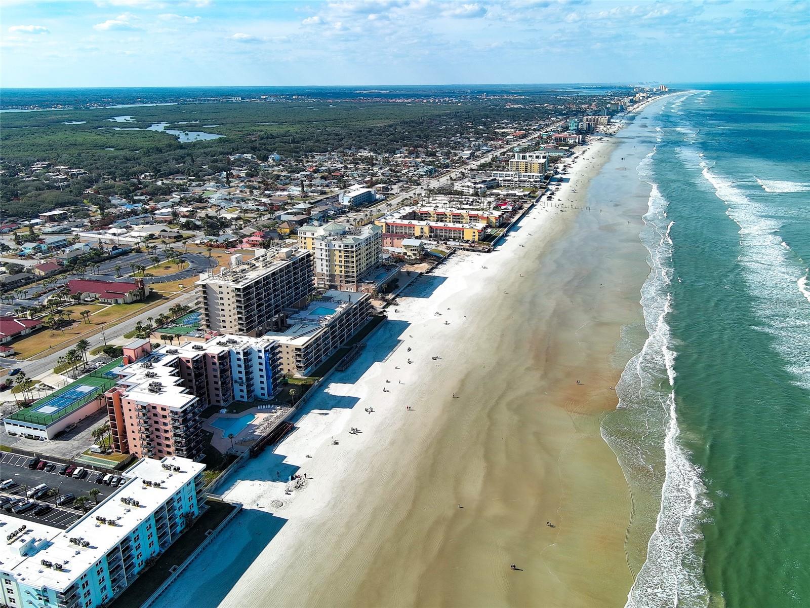 SUNRISE CONDO - Residential