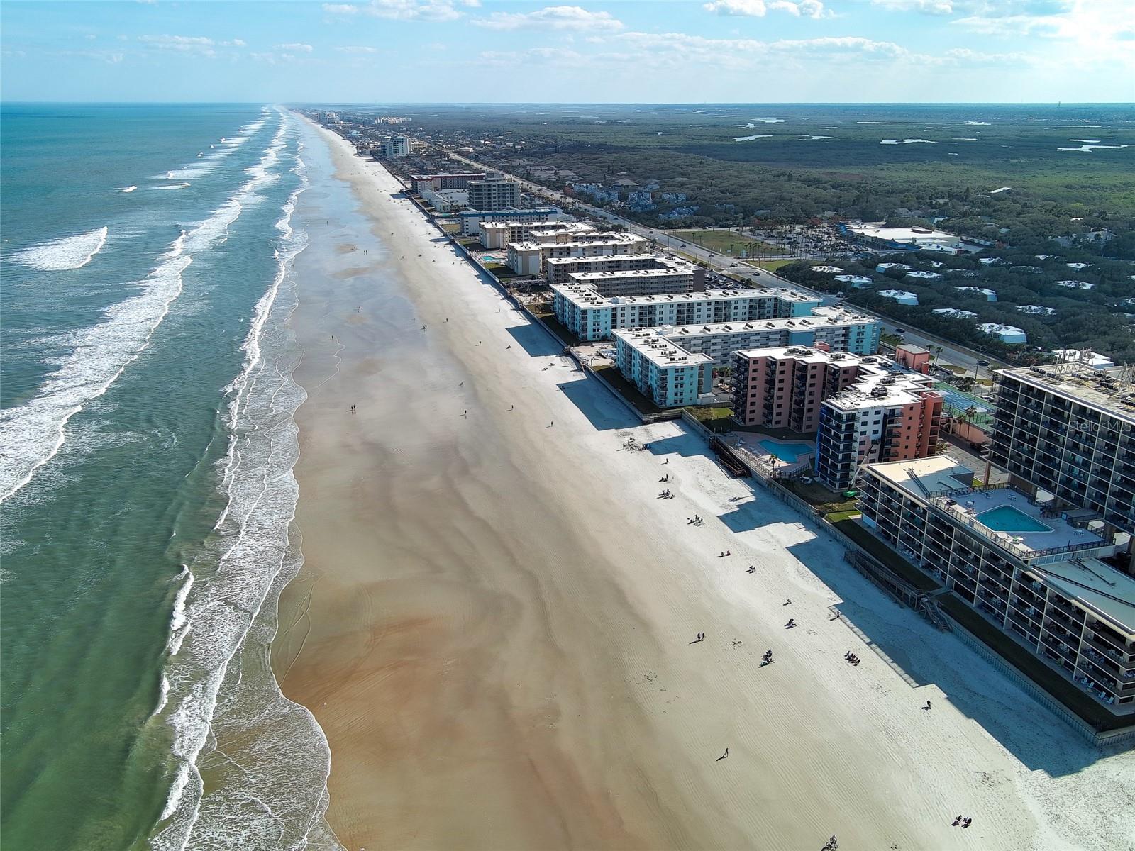 SUNRISE CONDO - Residential