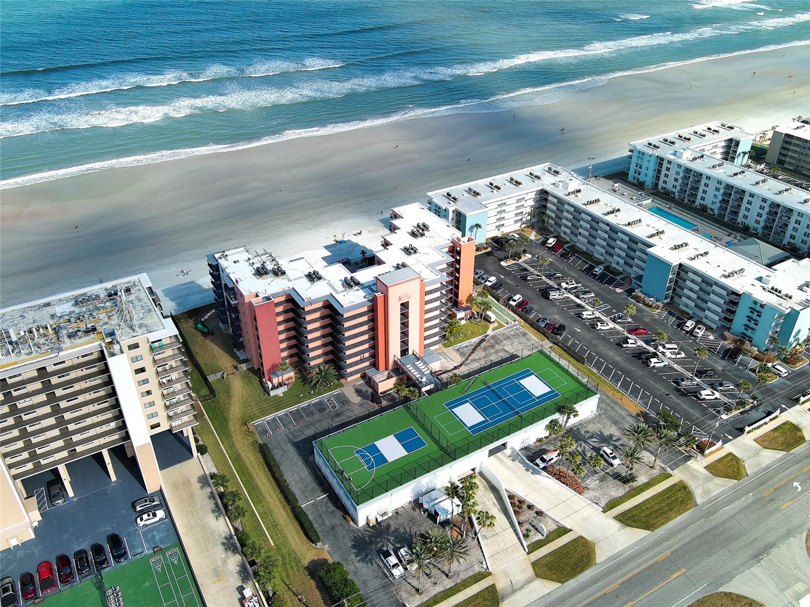 SUNRISE CONDO - Residential