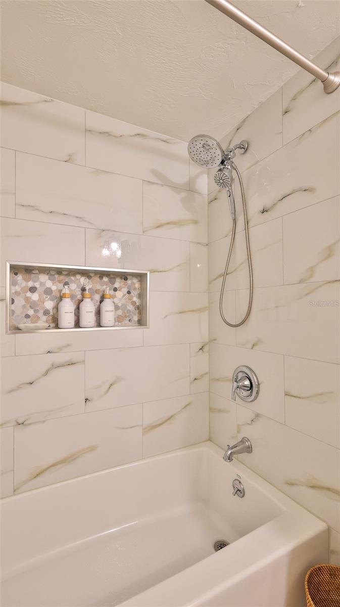 SUNRISE CONDO - Residential