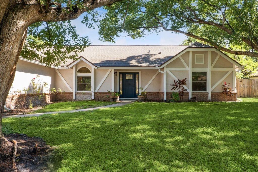 Photo of 3015 Riviera Bay Court, Oviedo, FL 32765 (MLS # O6352295)