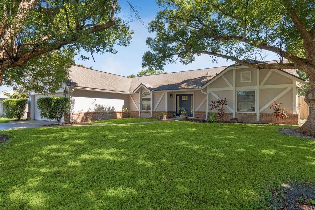 Photo of 3015 Riviera Bay Court, Oviedo, FL 32765 (MLS # O6352295)