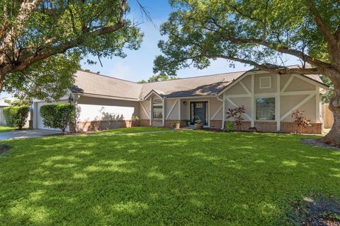 Photo of 3015 Riviera Bay Court, Oviedo, FL 32765 (MLS # O6352295)