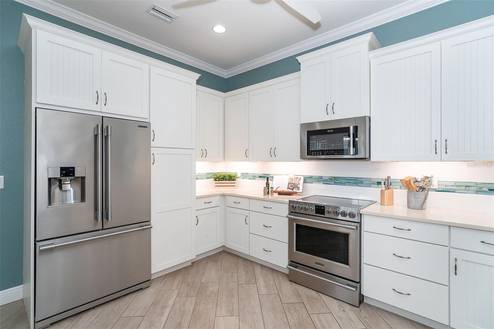 CORAL CAYE - Residential