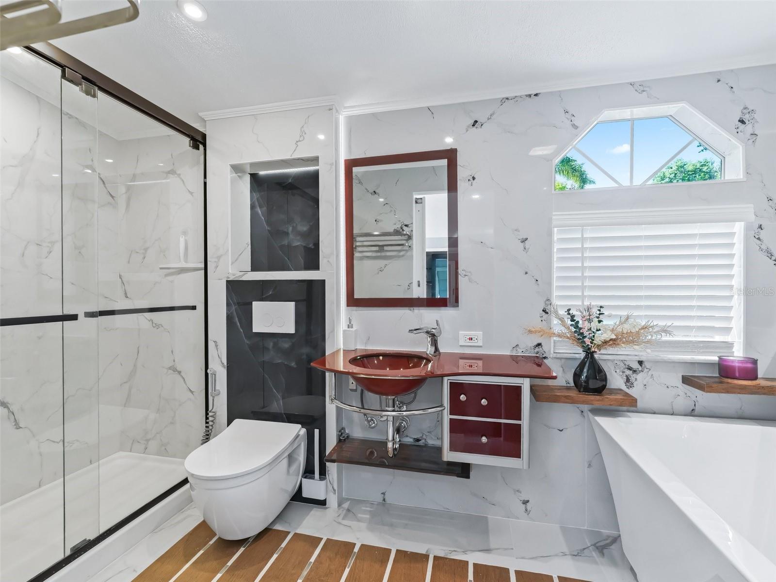 LADY LAKE SKYLINE HILLS - Residential