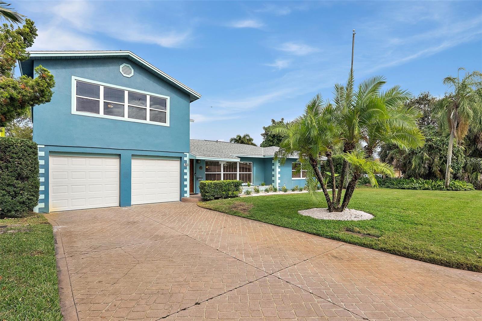 TROPICAL SHORES - Residential