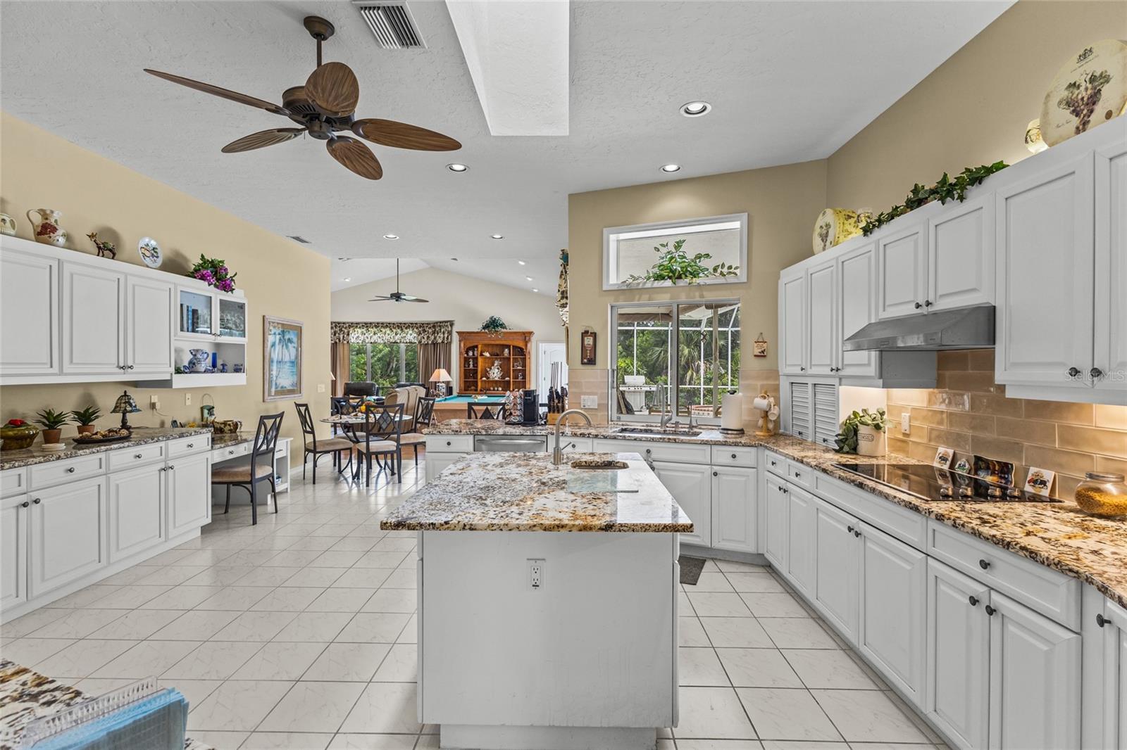 PLANTATION WOODS - Residential