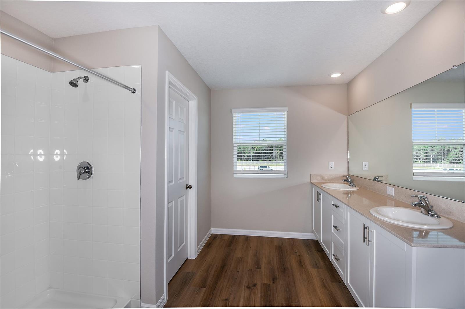 TWO RIVERS - Residential