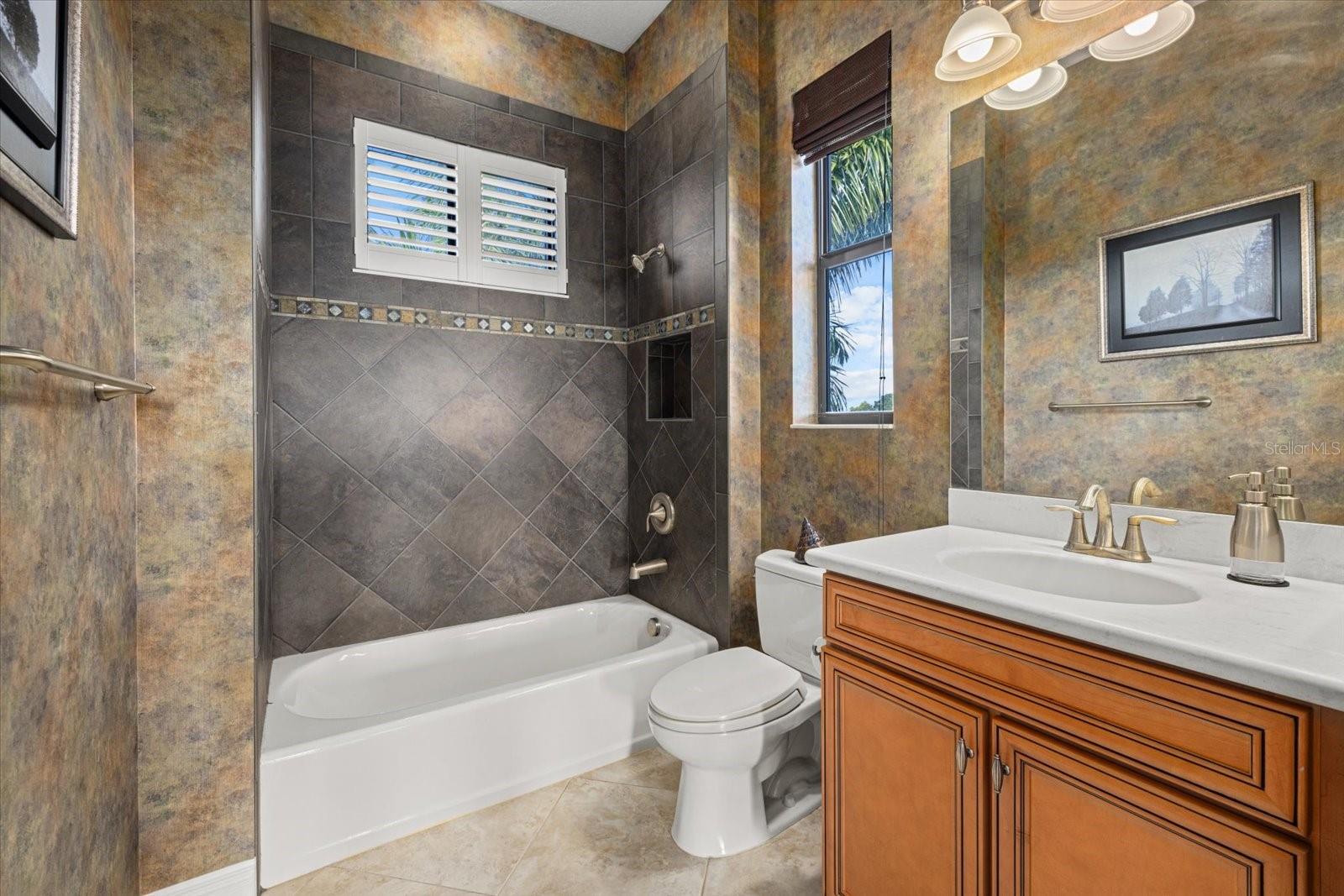 GRAN PARADISO PH 1 - Residential