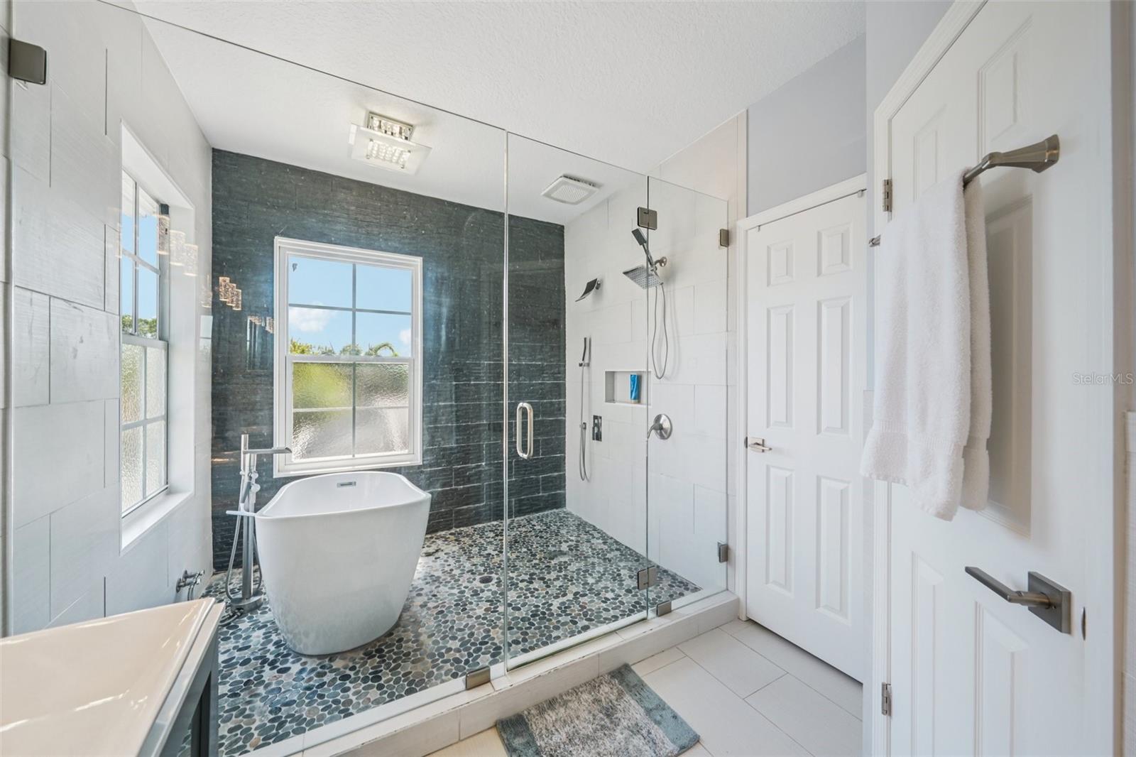 PLACIDO BAYOU - Residential