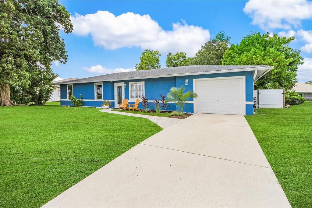 Photo of 908 NE 5th Place, Cape Coral, FL 33909 (MLS # A4668147)