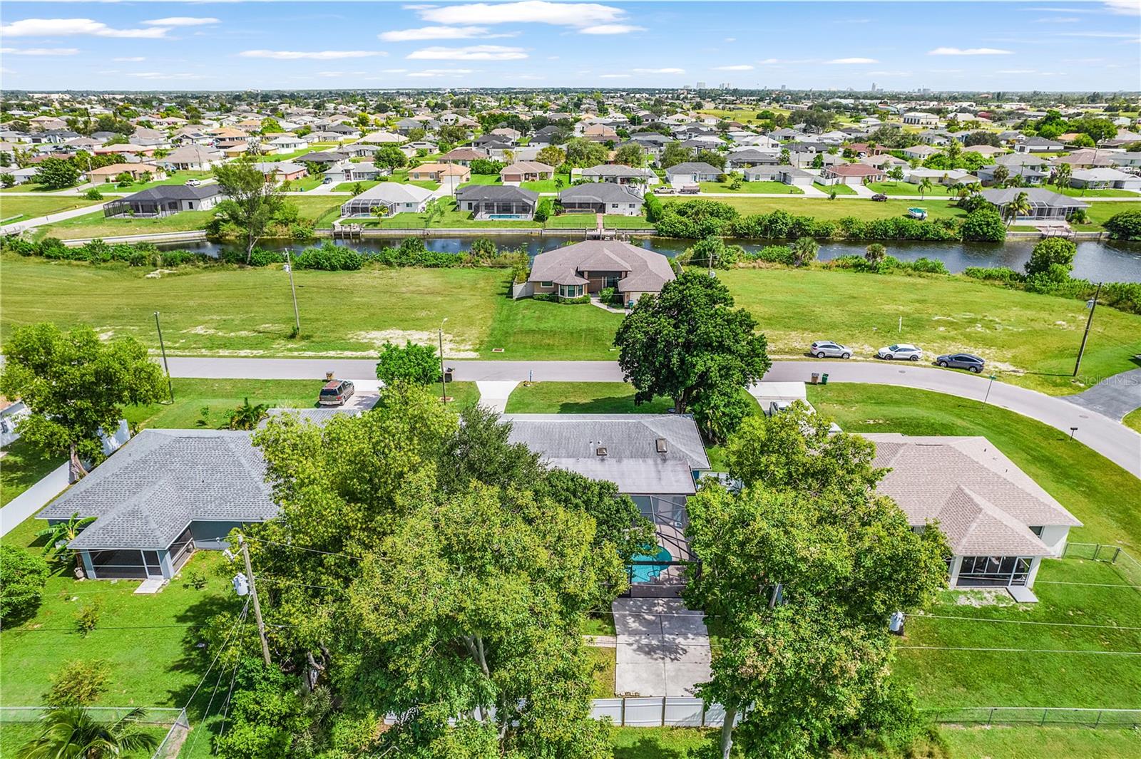 CAPE CORAL - Residential