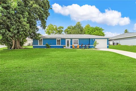 Photo of 908 NE 5th Place, Cape Coral, FL 33909 (MLS # A4668147) Photo of 908 NE 5th Place, Cape Coral, FL 33909 (MLS # A4668147)