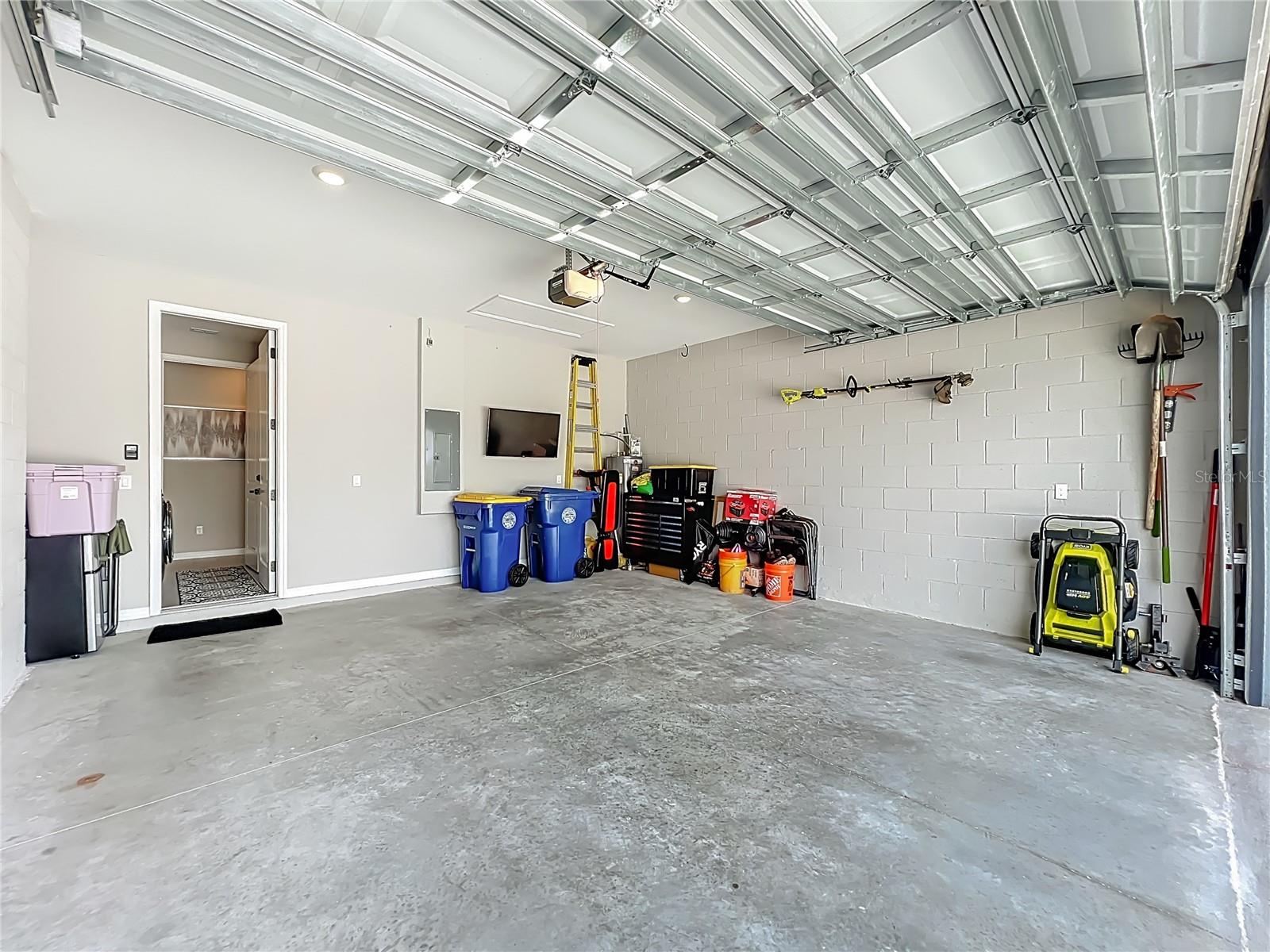 VILLAGES/MINNEOLA HILLS PH 2B - Residential