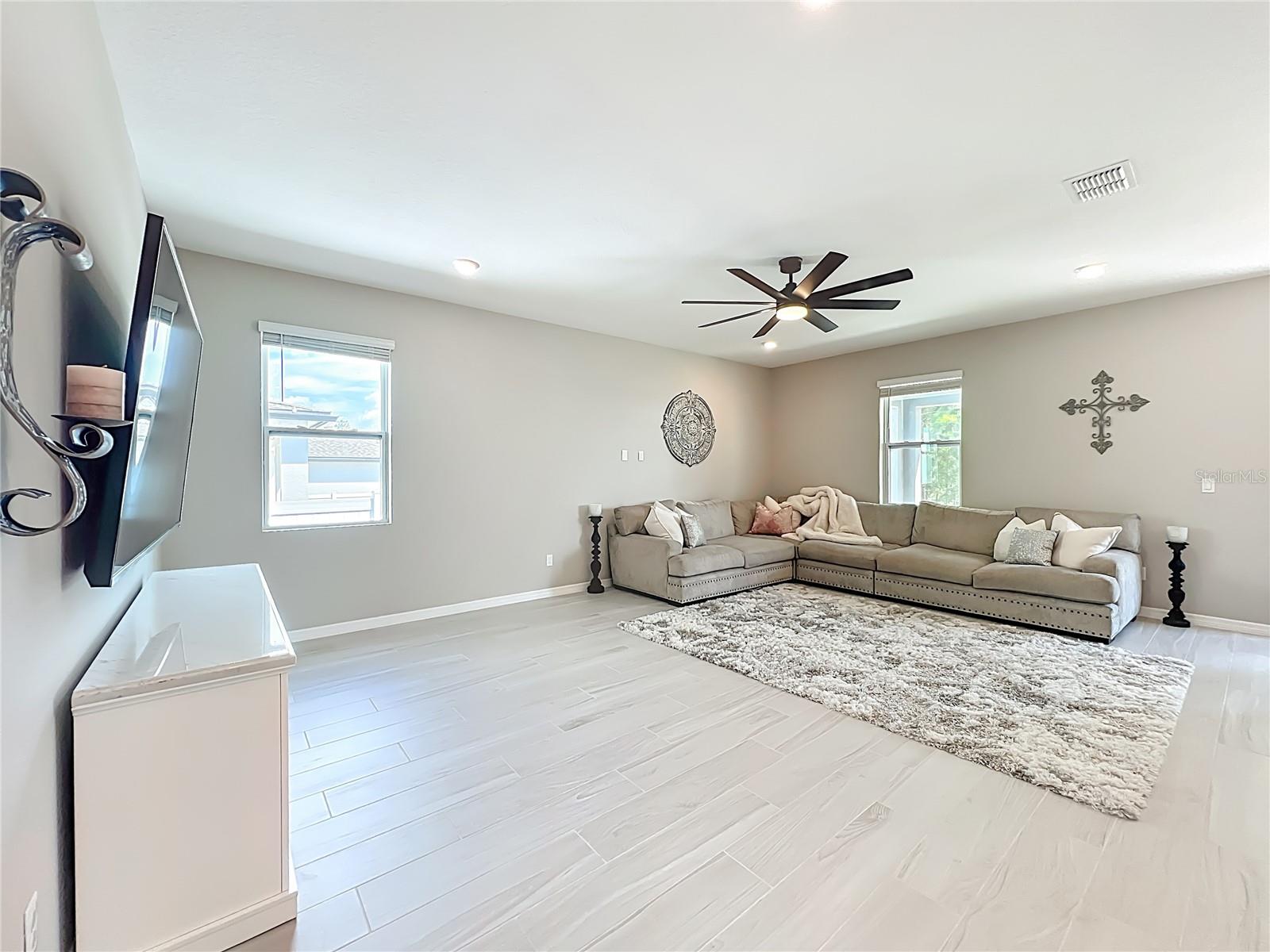 VILLAGES/MINNEOLA HILLS PH 2B - Residential