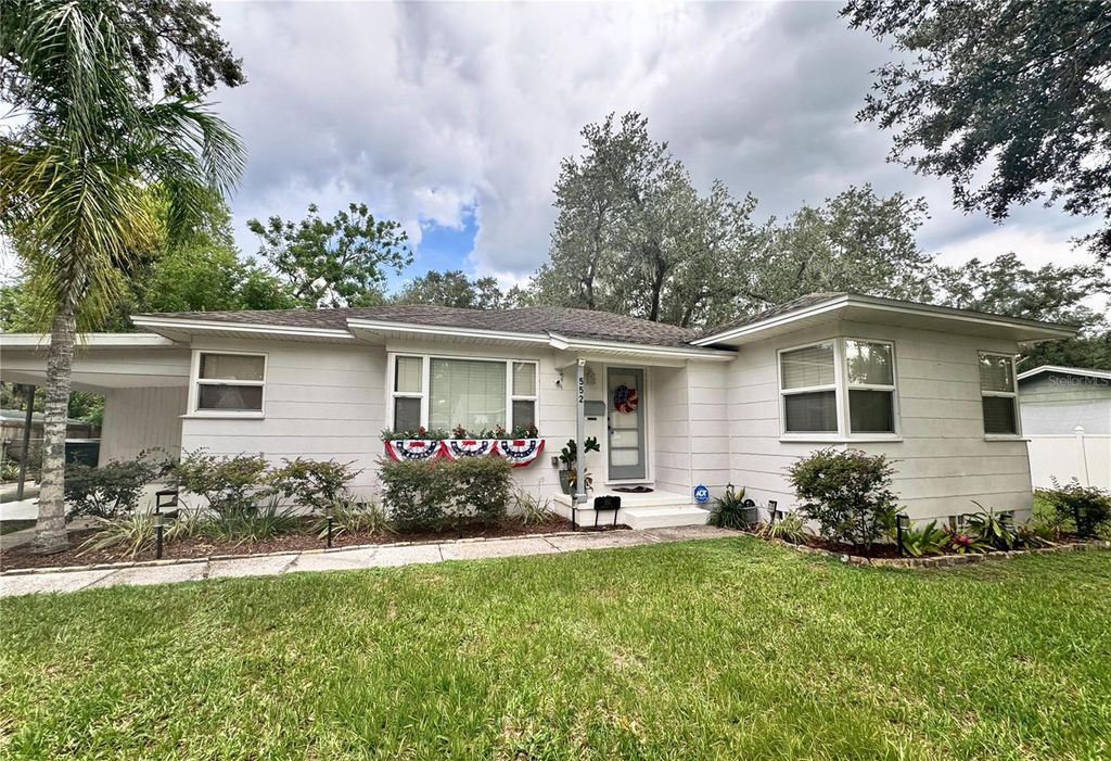 Photo of 552 Palencia Place, Lakeland, FL 33803 (MLS # O6423760)