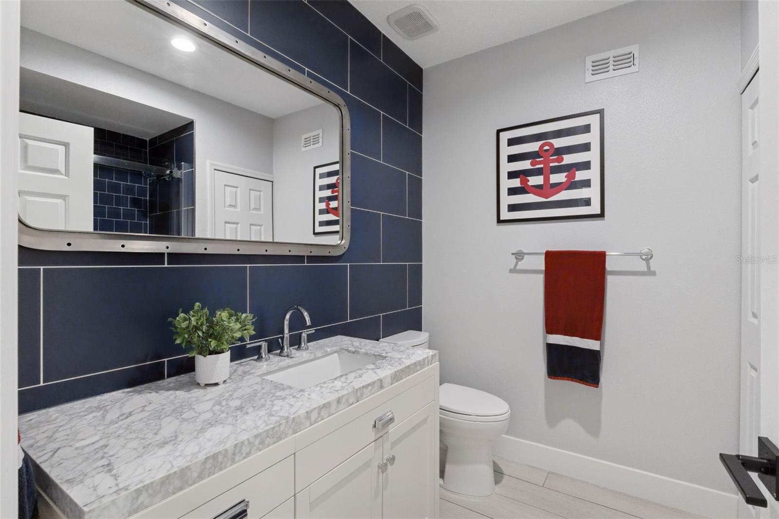 JENNIFER ESTATES - Residential