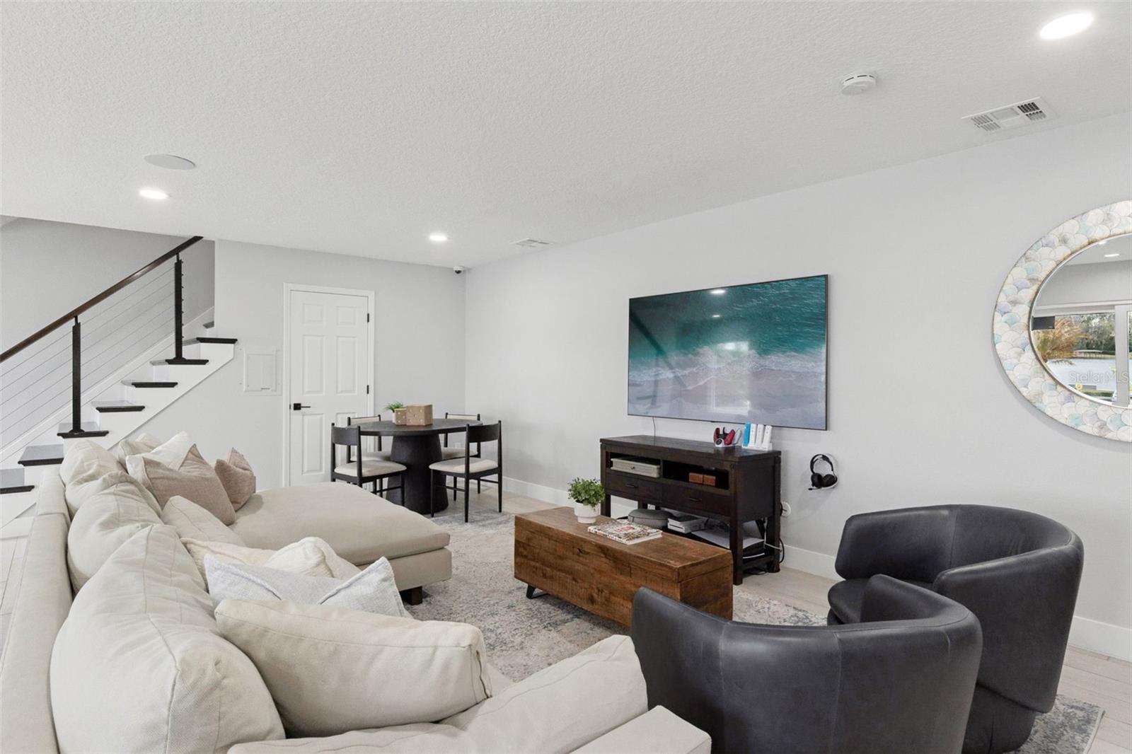 JENNIFER ESTATES - Residential