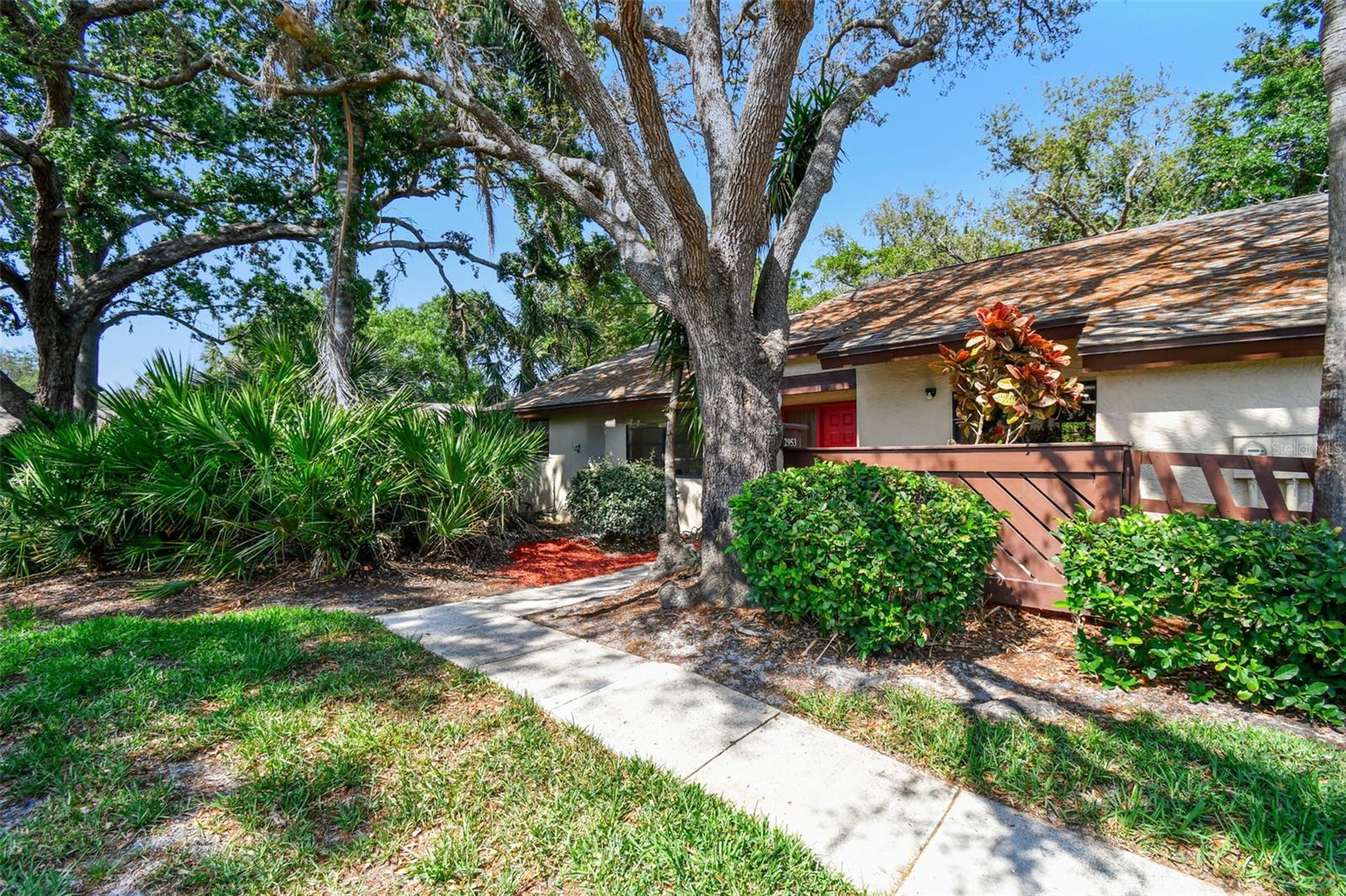 2953 YUCCA COURT