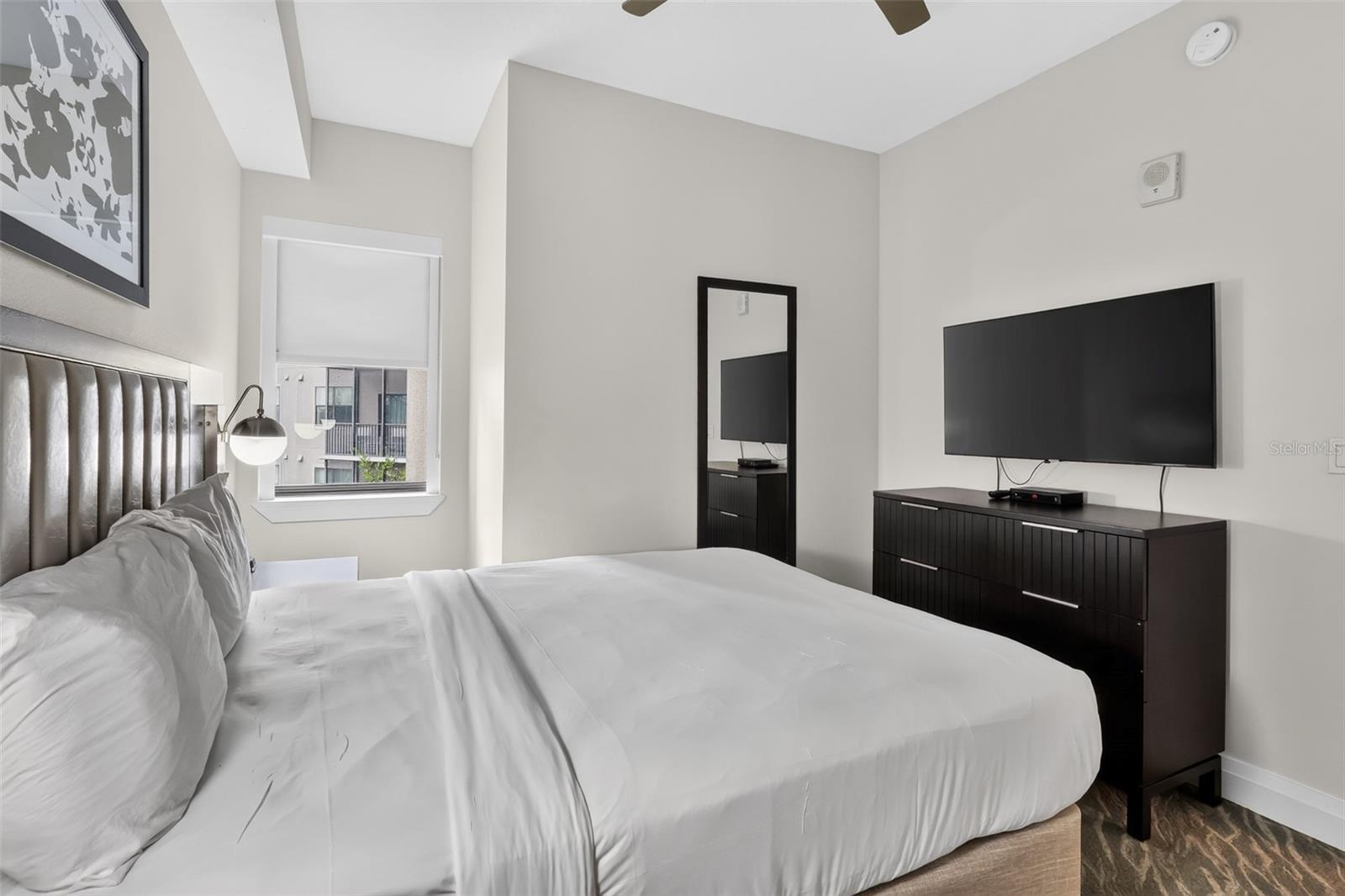 14501 GROVE RESORT AVENUE 3438
